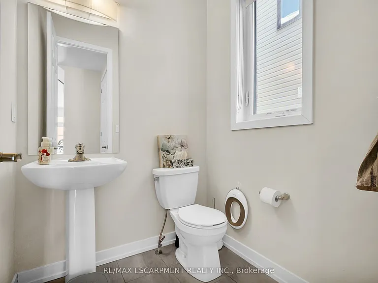12 Blackberry Ln — Photo 11