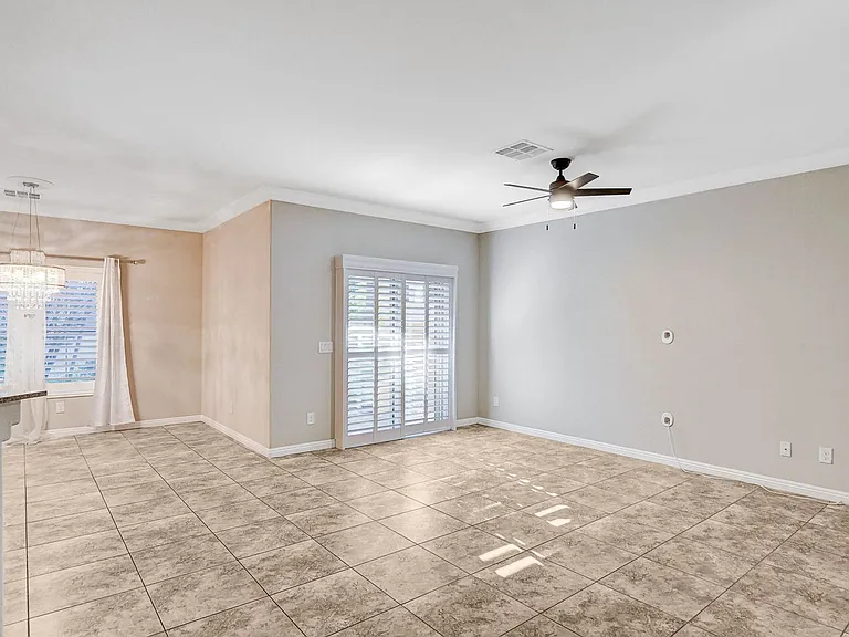 9634 Volk Ave — Photo 6
