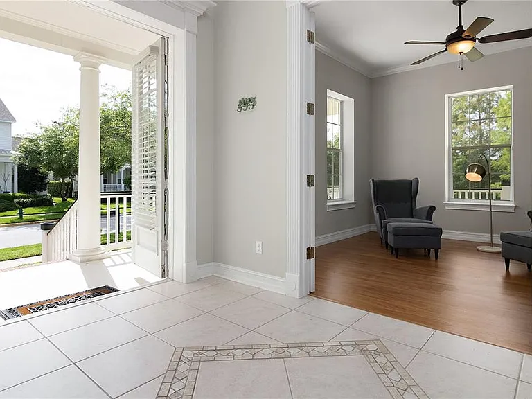 216 Eastpark Dr — Photo 18