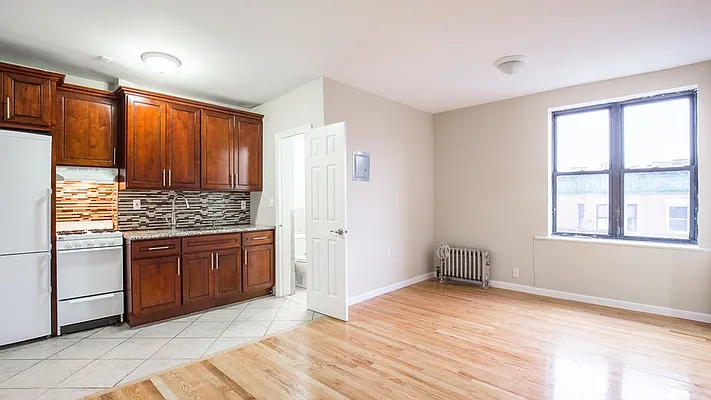 Rented by Nooklyn NYC LLC | media 21