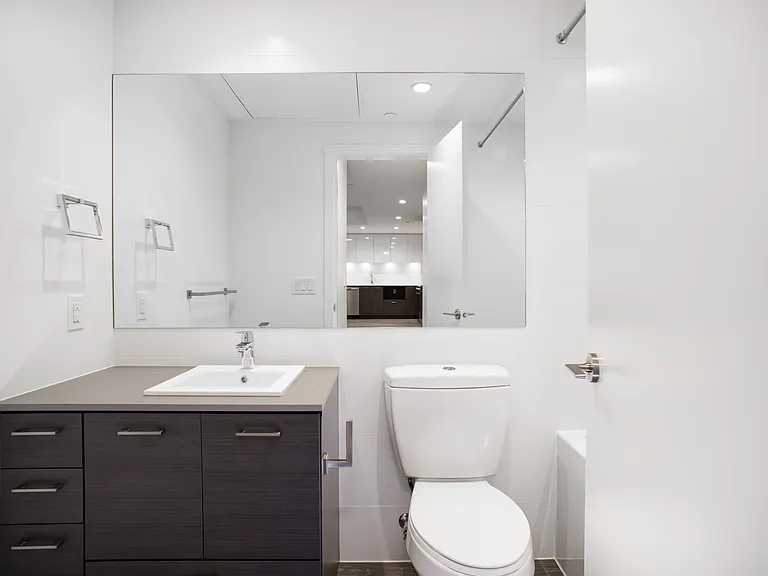 537 Foster Ave — Photo 34