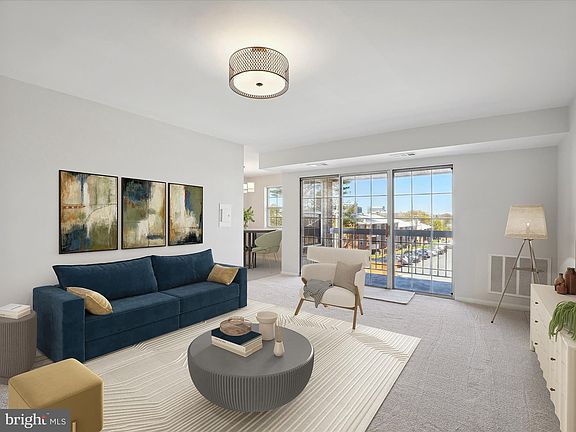 2nd image of 1942 Kennedy Dr APT 203