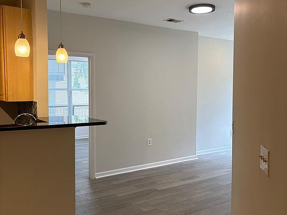3rd image of 1201 E West Hwy APT 212
