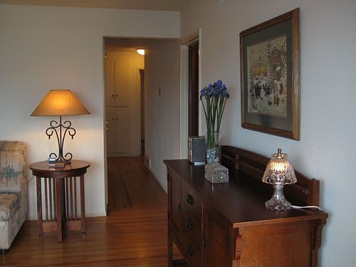 4th image of 425 Evergreen Dr