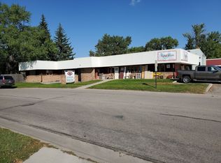 2702 12th Ave S, Moorhead, MN 56560