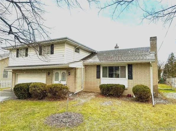 64 Roosevelt Ave, Batavia, NY 14020