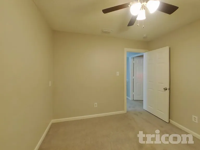 419 Windhurst Dr — Photo 18