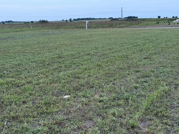 1178 Saltgrass Dr, Salado, TX 76571