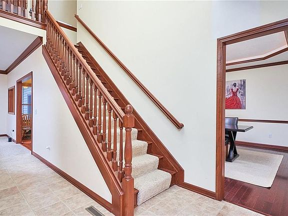5th image of 3470 Willow View Dr