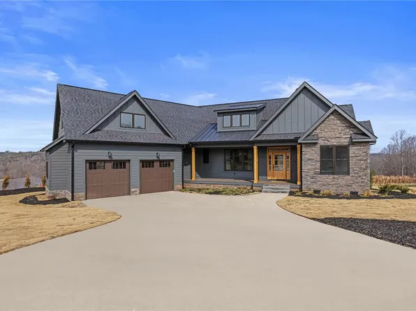 162 Meadow Park Dr, Easley, SC 29640