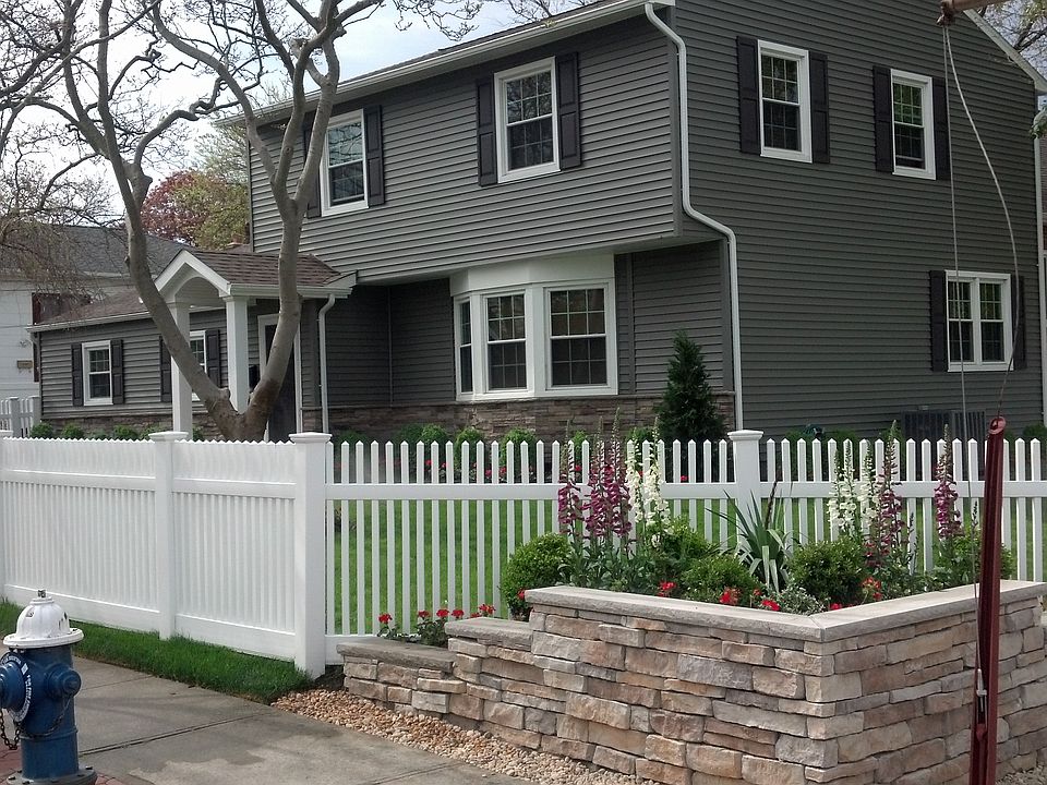 1st image of 122 Kingston Blvd