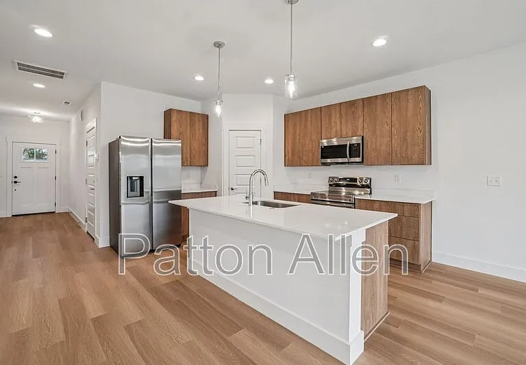 17 Bolton St — Photo 5