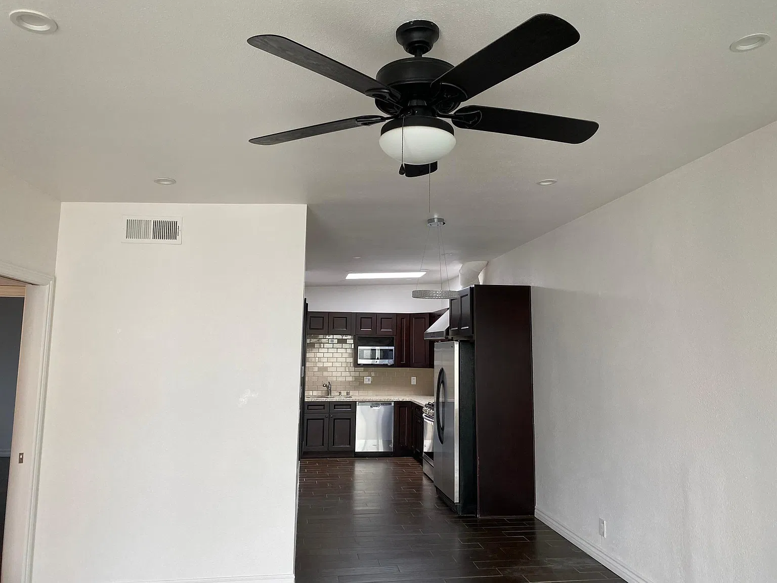 3035 Isle Way — Photo 2