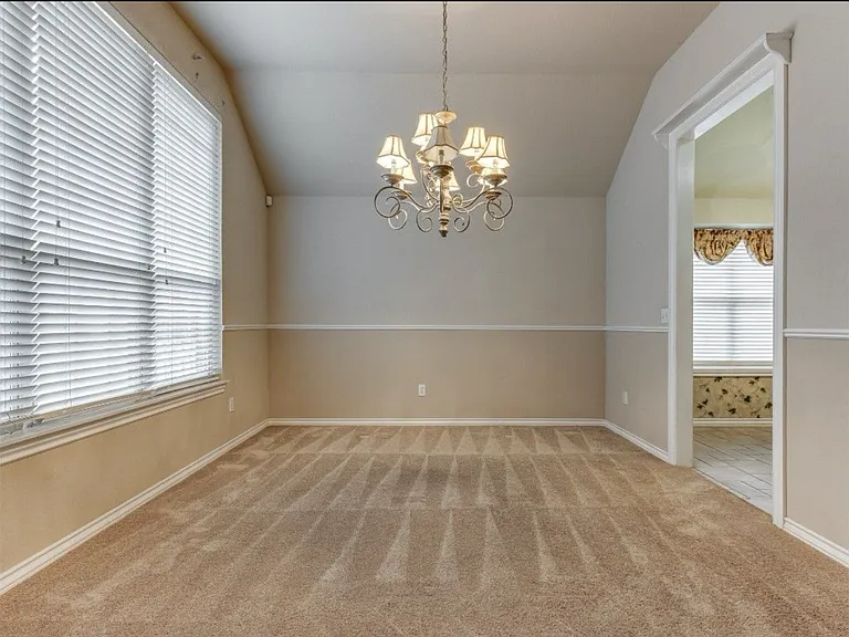 16605 Farmington Way — Photo 18