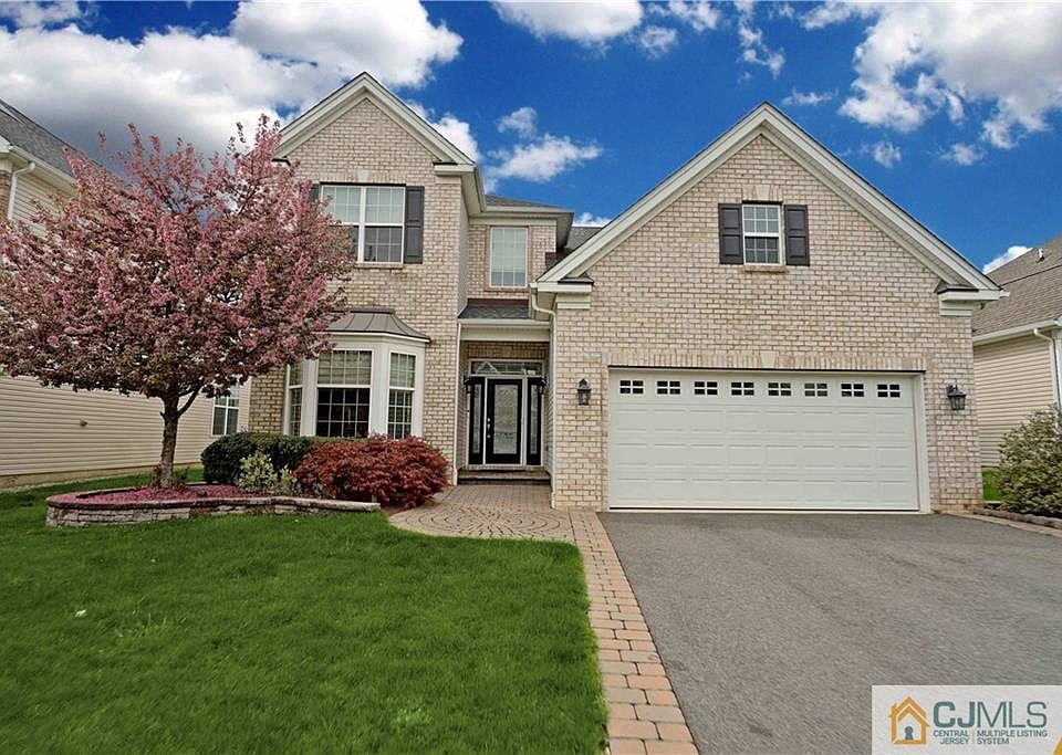 1st image of 114 Andover Dr S
