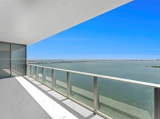 700 NE 24th St #2002, Miami, FL 33137