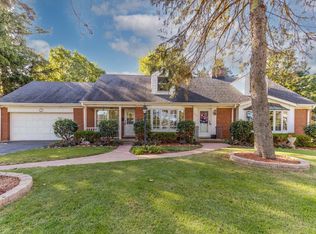 323 Krenz Ave, Cary, IL 60013