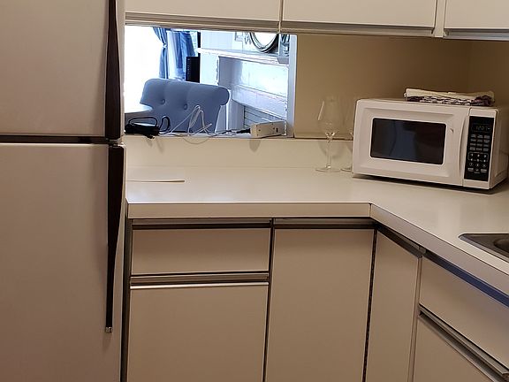 5th image of 488 Beacon St APT 14