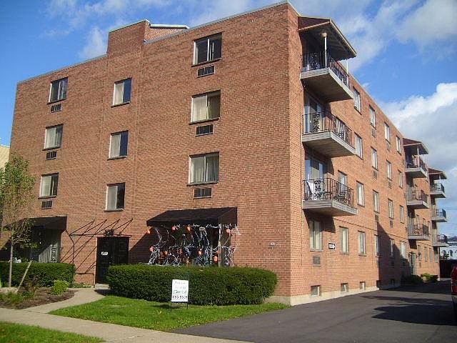 1st image of 267 Linwood Ave #2