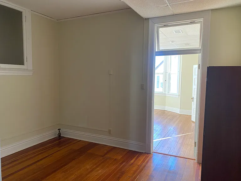 109 S Main St — Photo 14