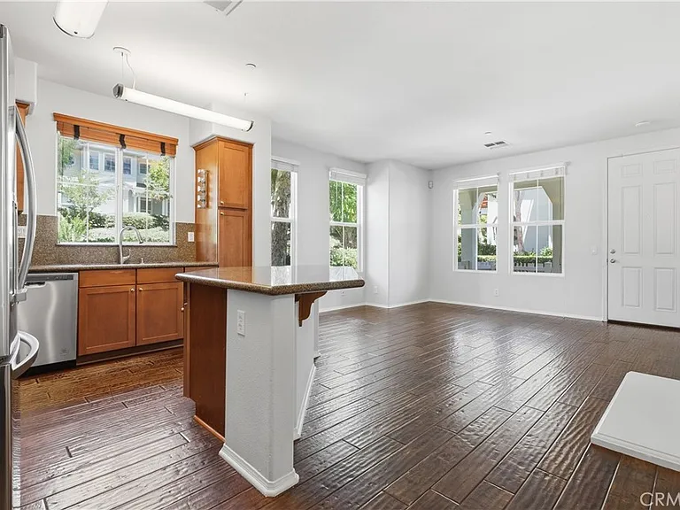 15 Platinum Cir — Photo 5