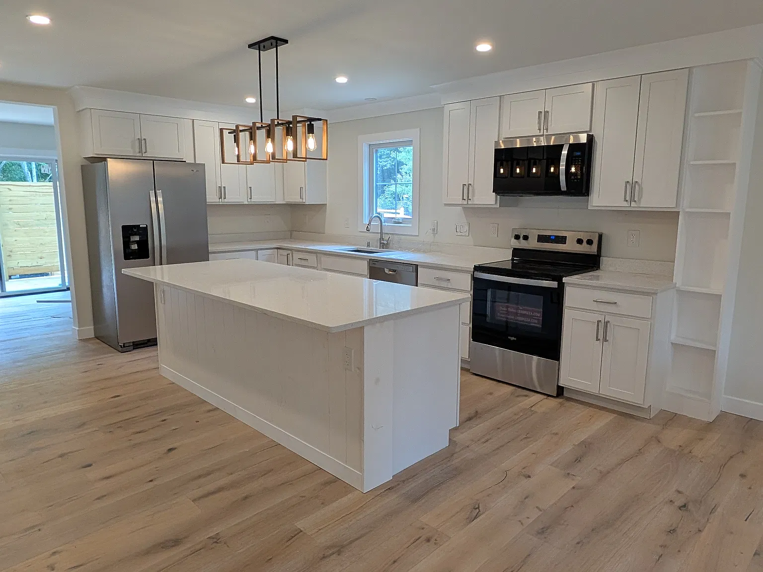 6070 Shadyside Rd — Photo 2
