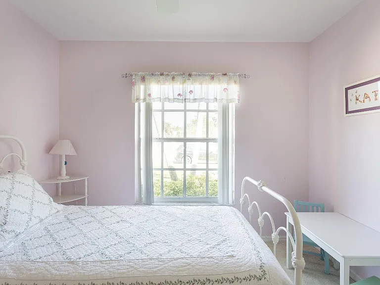 Seashore Cir — Photo 20