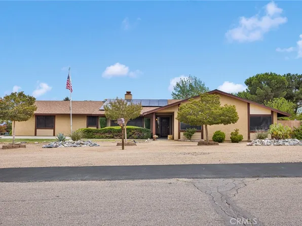9443 Sierra Vista Rd, Phelan, CA 92371