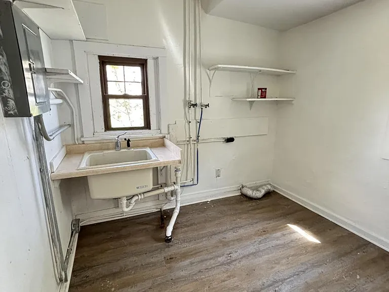 500 Bukolt Ave #1 — Photo 10