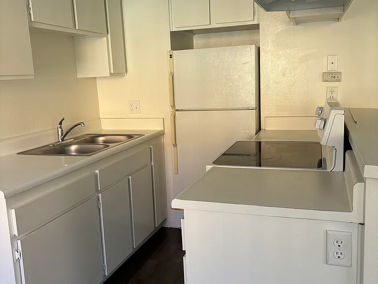 10970 Del Norte St #26 — Photo 4