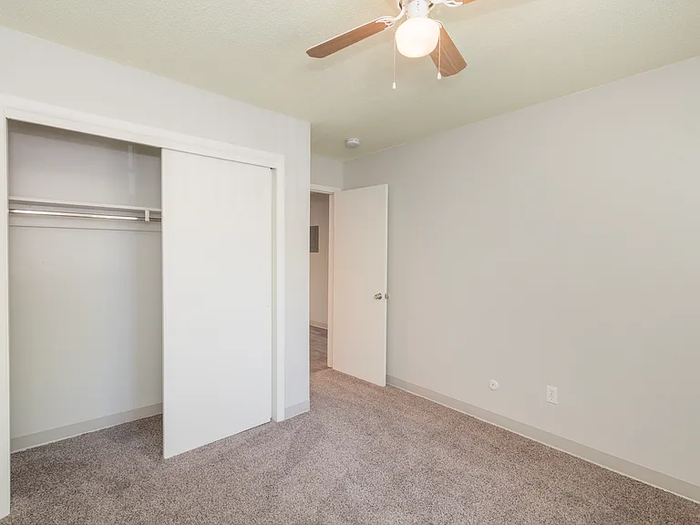 Kenton Place — Photo 25
