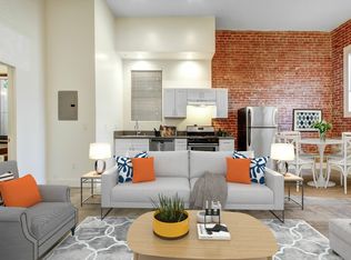 Ancelle, Los Angeles, CA 90005