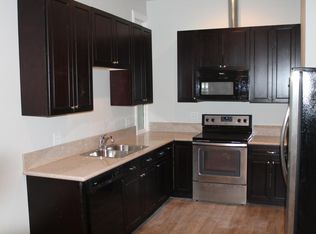 132 N 3rd St #2, Dekalb, IL 60115