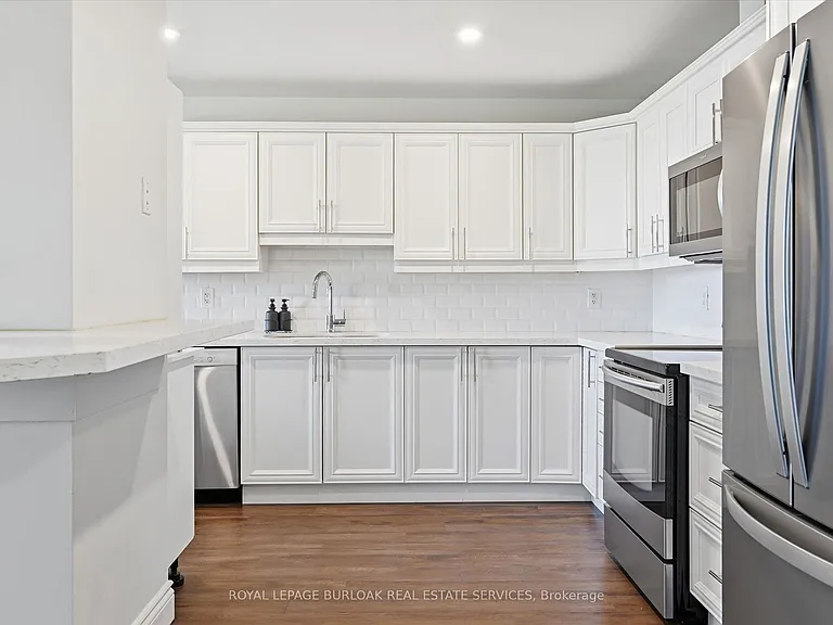 1477 Lakeshore Rd #305 — Photo 16