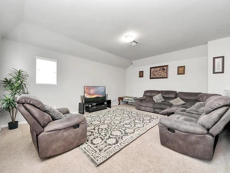 2643 Ridgeback Dr — Photo 31