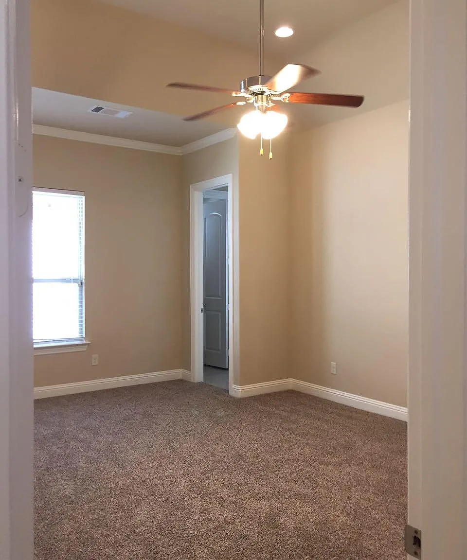 655 Kimblewick Dr — Photo 3
