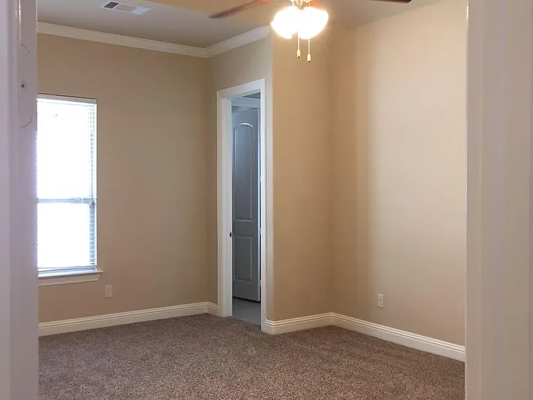 655 Kimblewick Dr — Photo 3