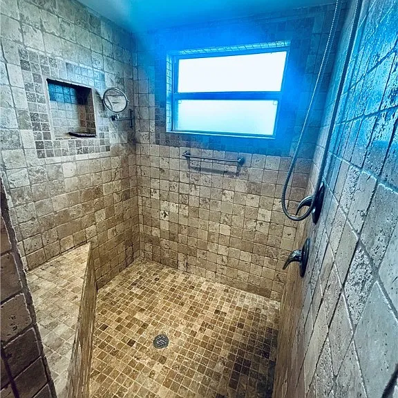 Covington Cir W — Photo 24