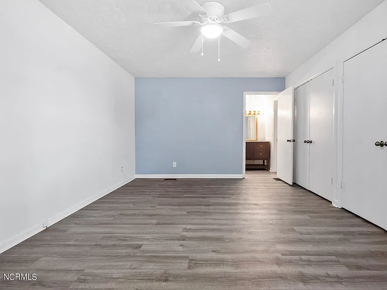 1708 N Poplar St — Photo 18