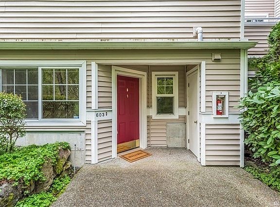 4th image of 2060 132nd Ave SE