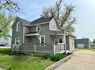 300 Park St, Grinnell, IA 50112