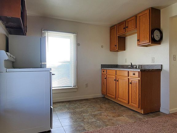 4th image of 317 G Ave NW APT 3