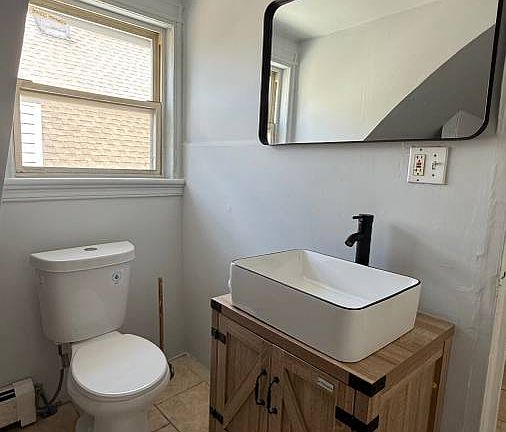 5th image of 19 Carlton St APT 3