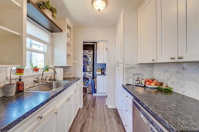 3152 Horton Ave — Photo 10