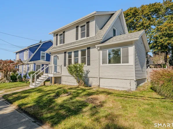 27 Dell Avenue, New London, CT 06320