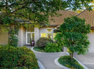 11 Nansen Smt, Lake Oswego, OR 97035