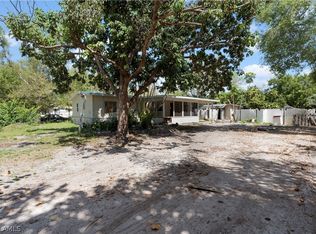 8305 Nault Rd, North Fort Myers, FL 33917