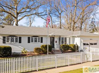 39 Landvale Rd, Spotswood, NJ 08884