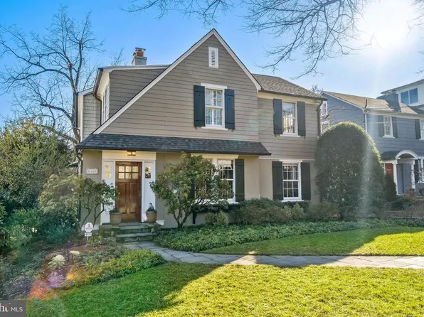 4414 Lowell St NW, Washington, DC 20016