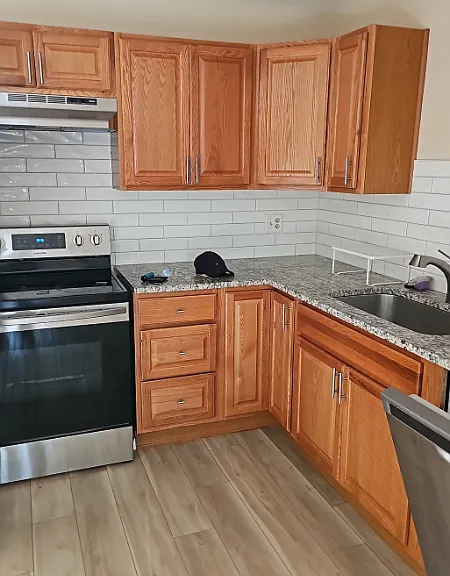 380 Sunset Ave #10 — Photo 9